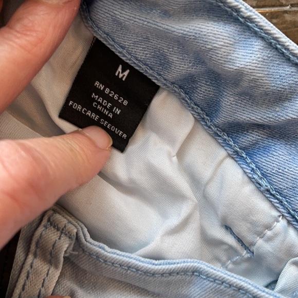 MAO stretch short jeans. - Picture 5 of 5